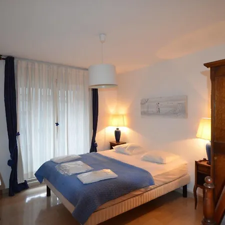 6 Personnes Avec Terrasse Le Port Apartment