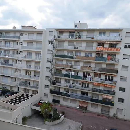 Apartment 6 Personnes Avec Terrasse Le Port